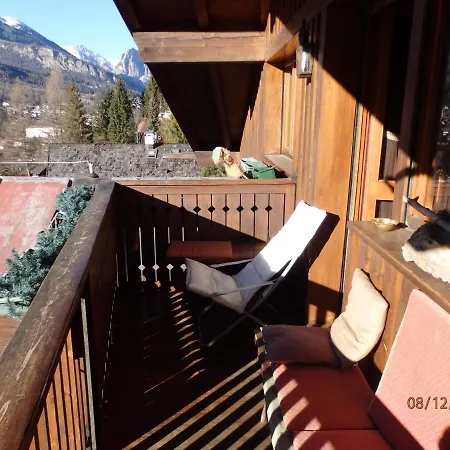 Apartment Mansarda In A Cortina